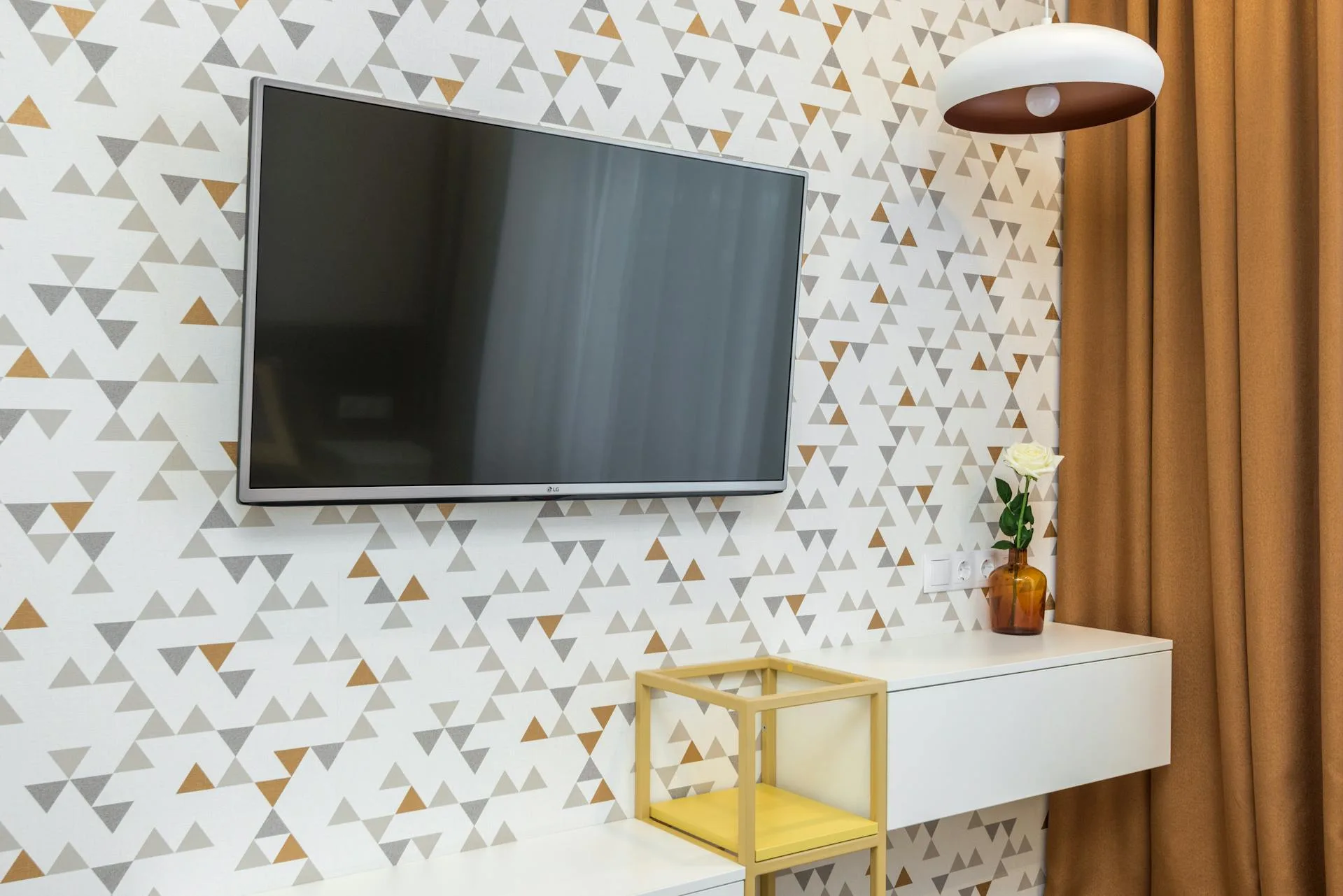 Custom wallpaper installation in Dallas-Fort Worth